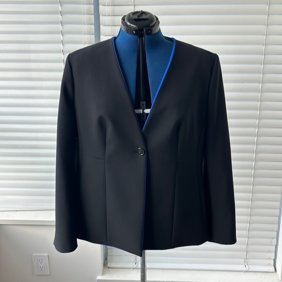 Boss Jucita Jacket - Picture 2 of 7